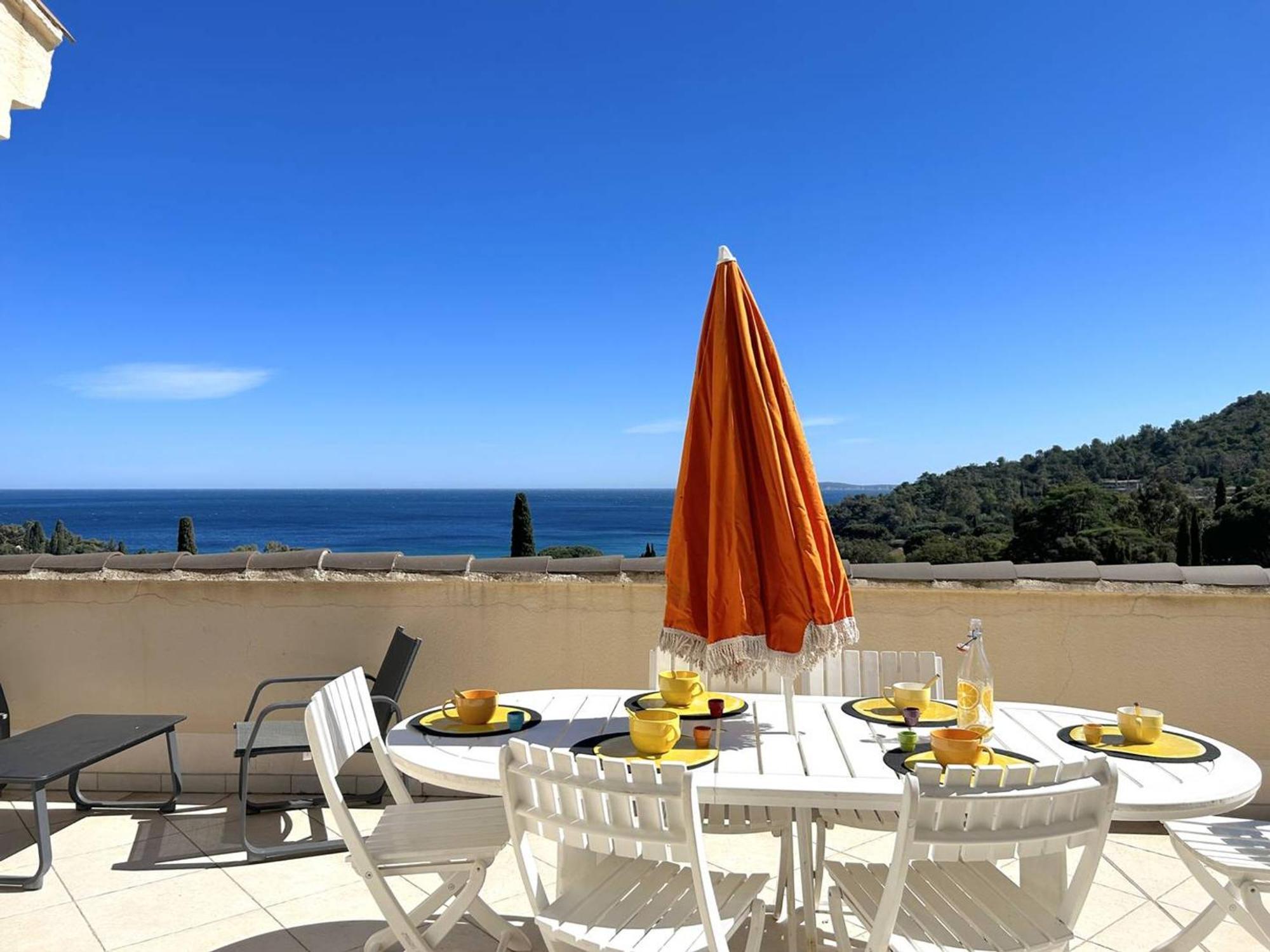 Appartement 3 Pieces 6 Pers Avec Terrasse, Clim, Piscine Privee, Parking - Fr-1-251-81 Le Lavandou Ngoại thất bức ảnh